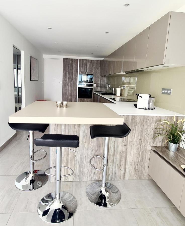 Magnifique Appartement Vue Mer - Grande Terrasse Et Piscine Bandol Exteriör bild